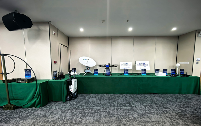 1784703379108285.jpg 设备展示.jpg